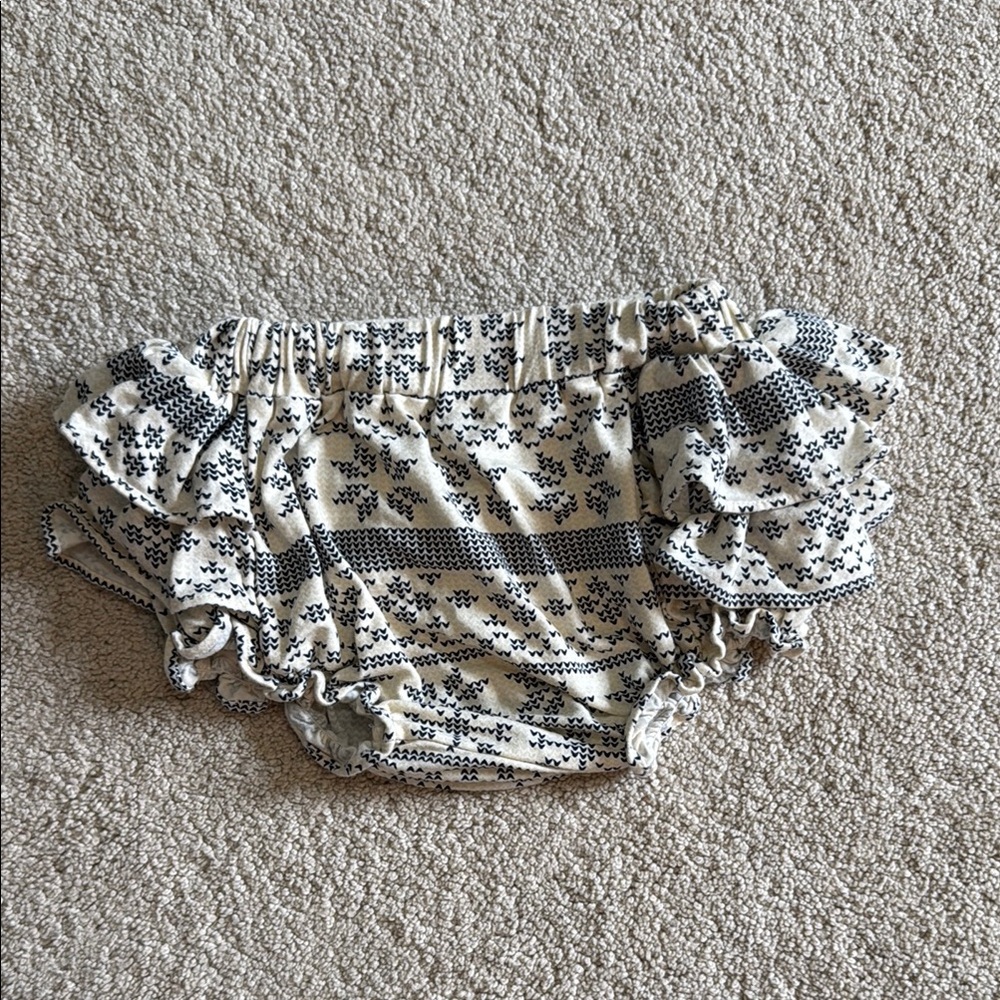 Kate Quinn Ruffle Bloomers - Picture 2 of 4